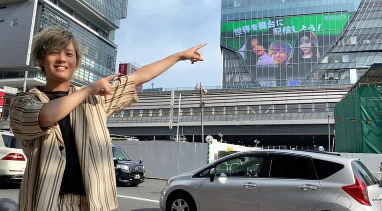 渋谷スクランブルスクエア広告